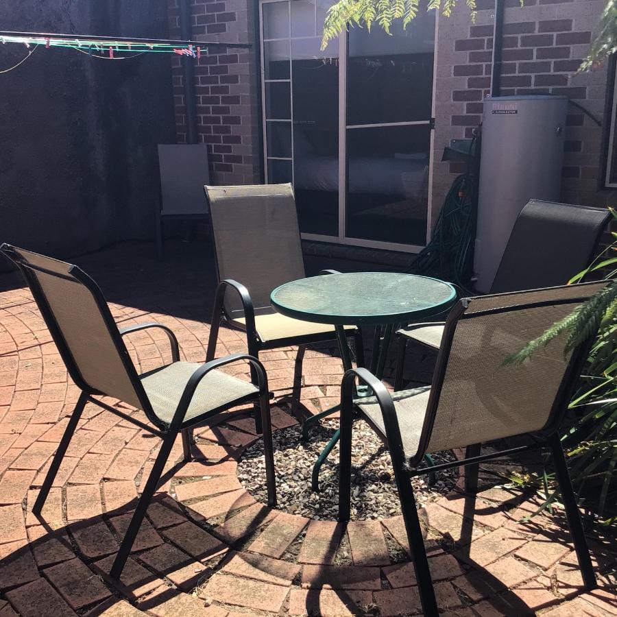 City Townhouse Walking Distance To City Launceston Luaran gambar