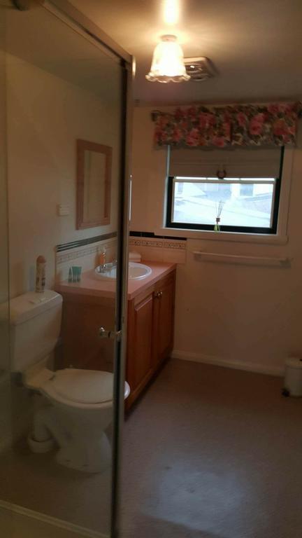 City Townhouse Walking Distance To City Launceston Luaran gambar